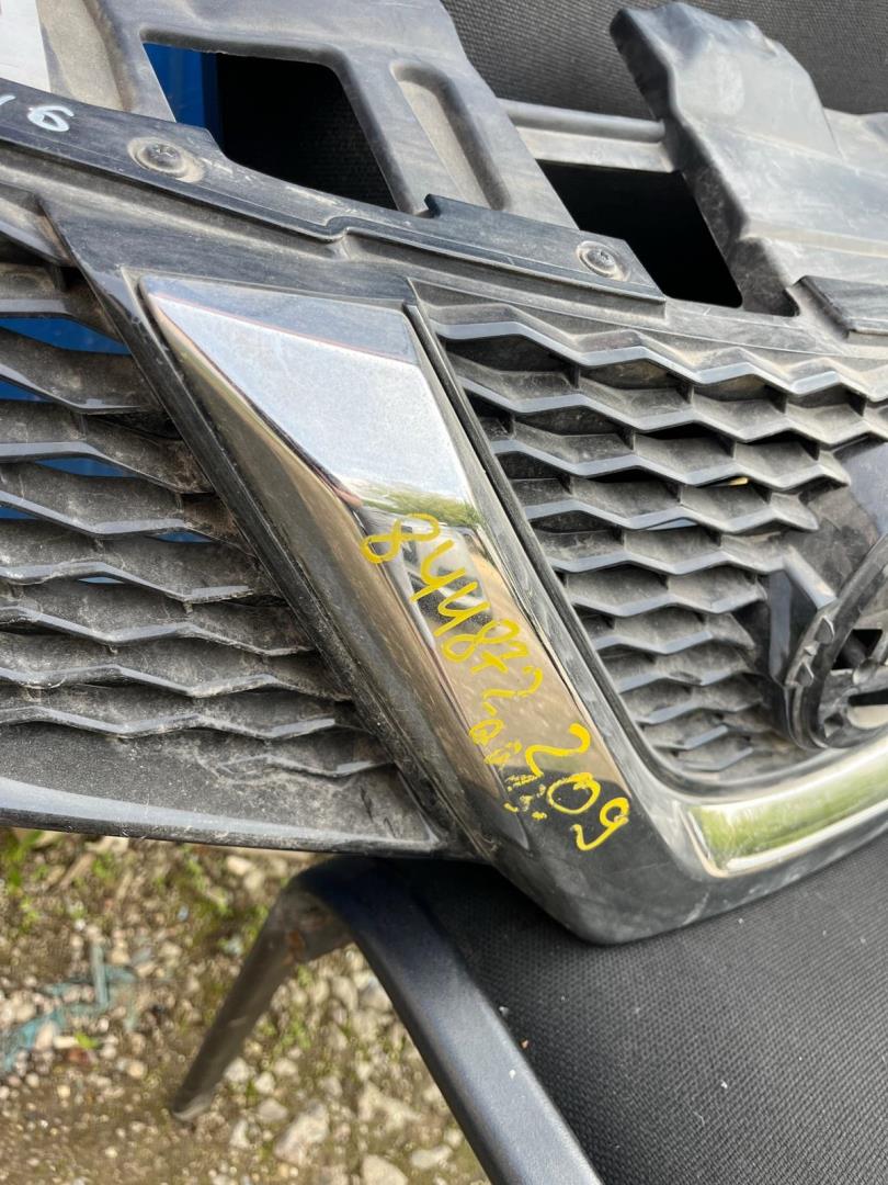 Решетка радиатора