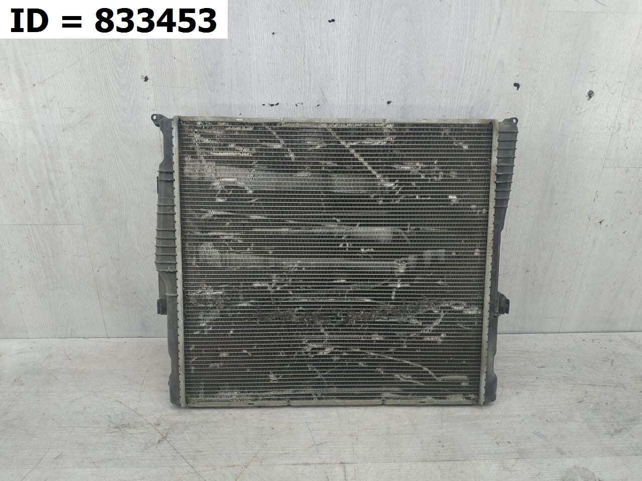 Радиатор охлаждения двигателя основной