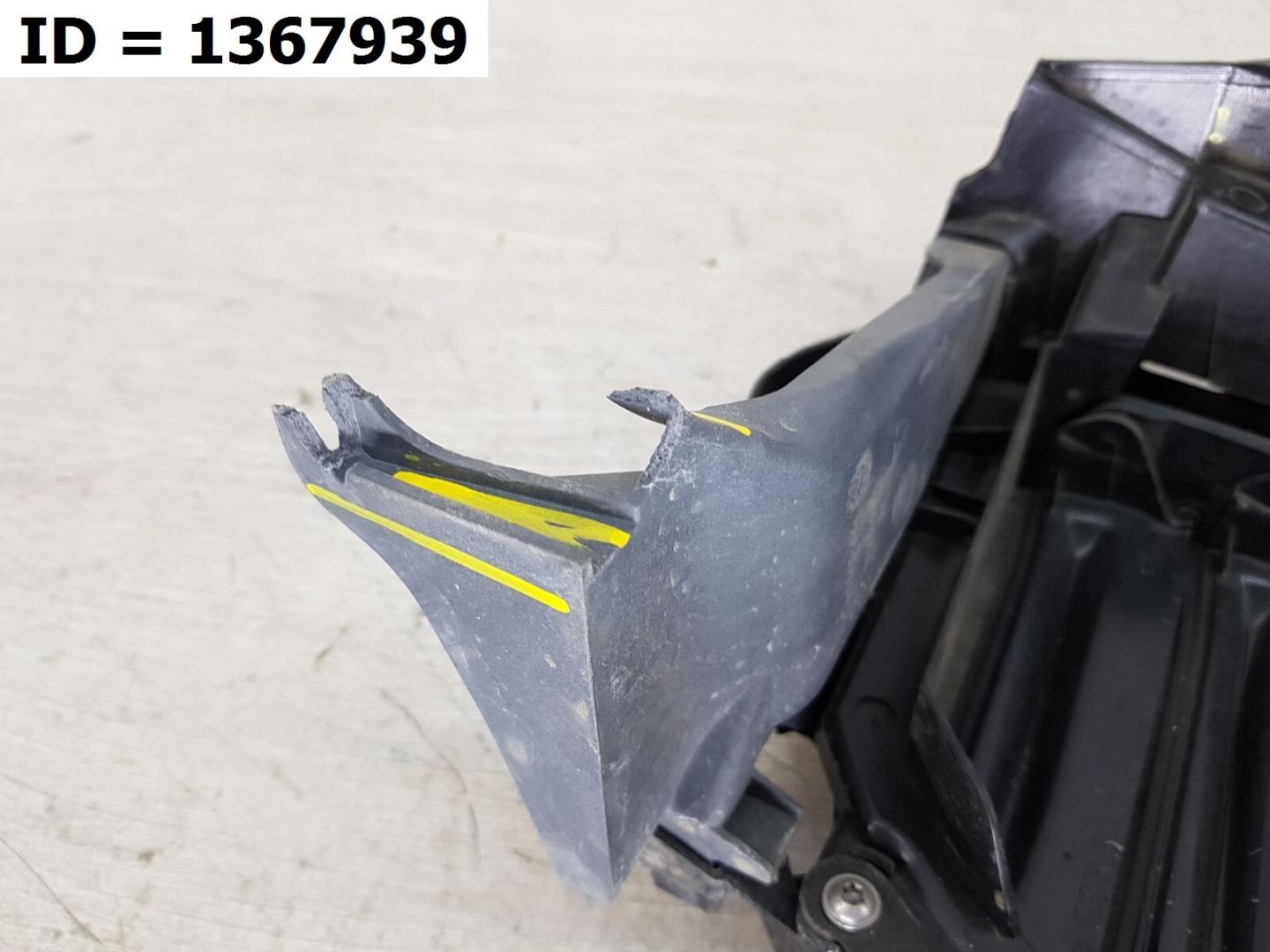 Жалюзи (воздуховод) бампера переднего