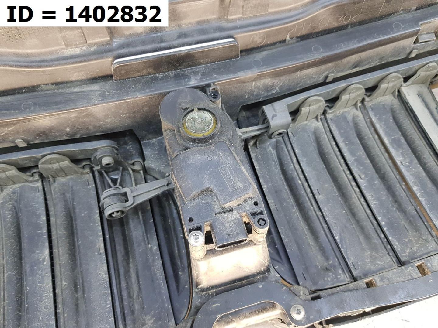 Жалюзи (воздуховод) бампера переднего