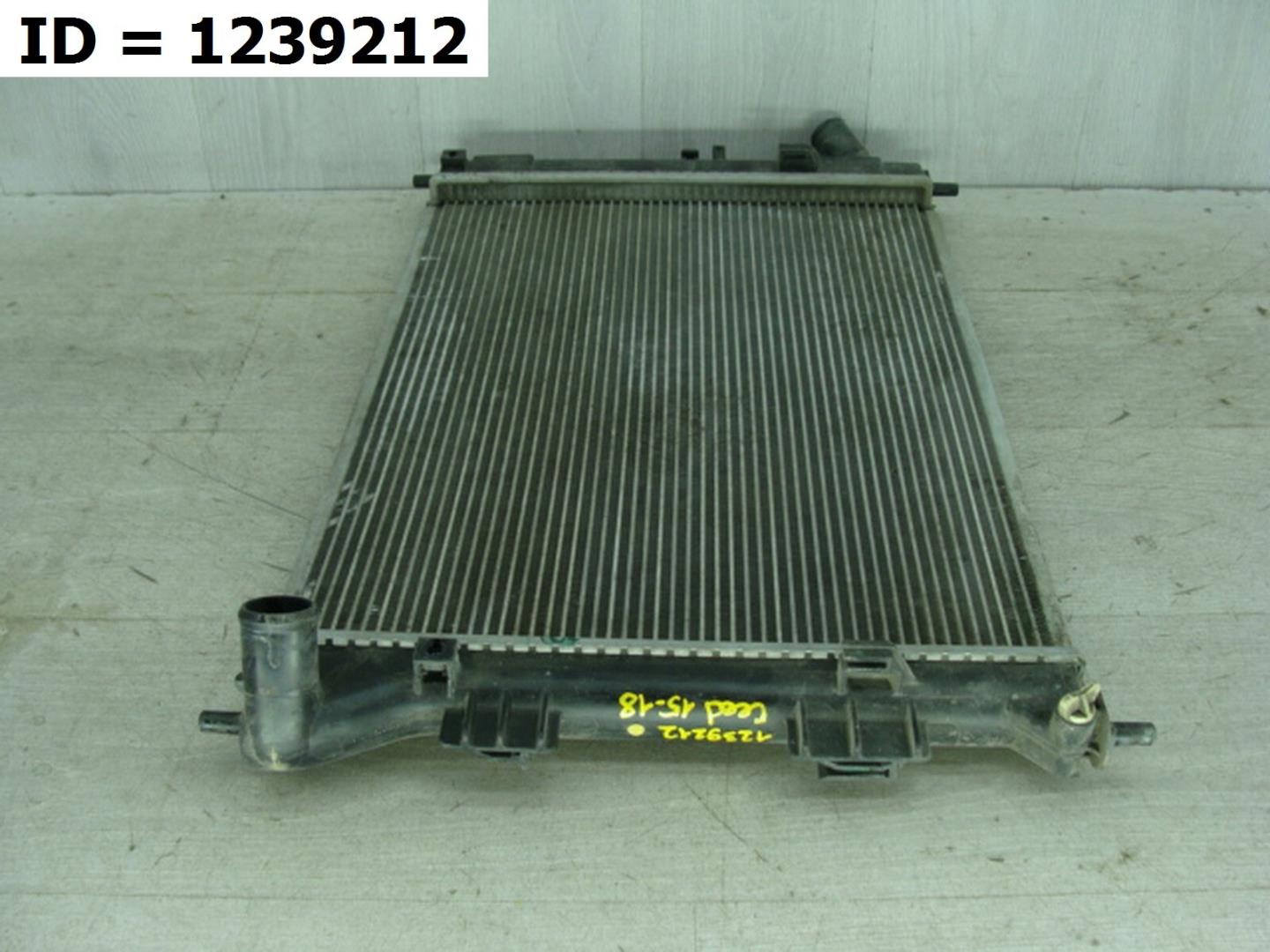 Радиатор охлаждения двигателя основной