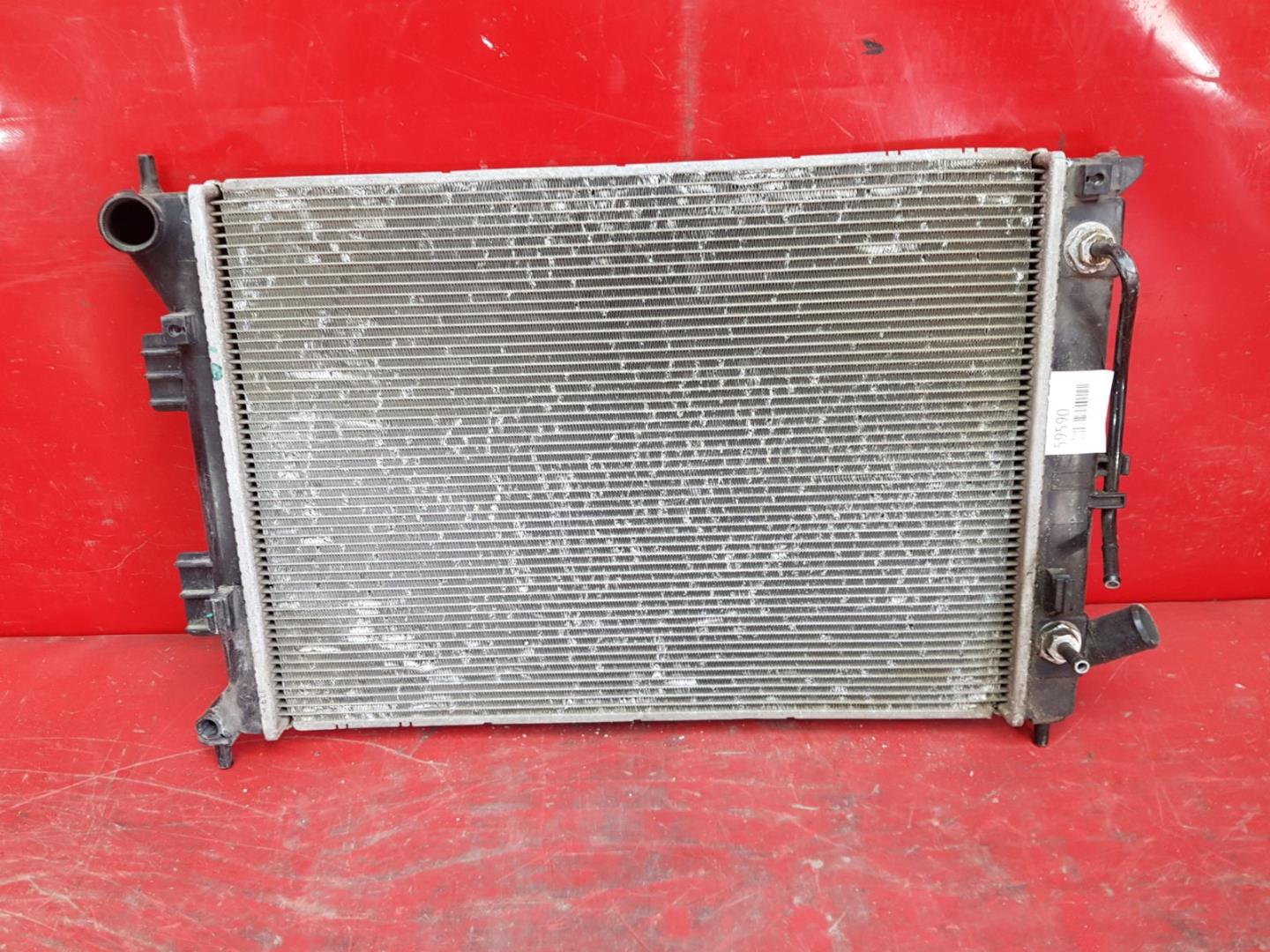 Радиатор охлаждения двигателя основной