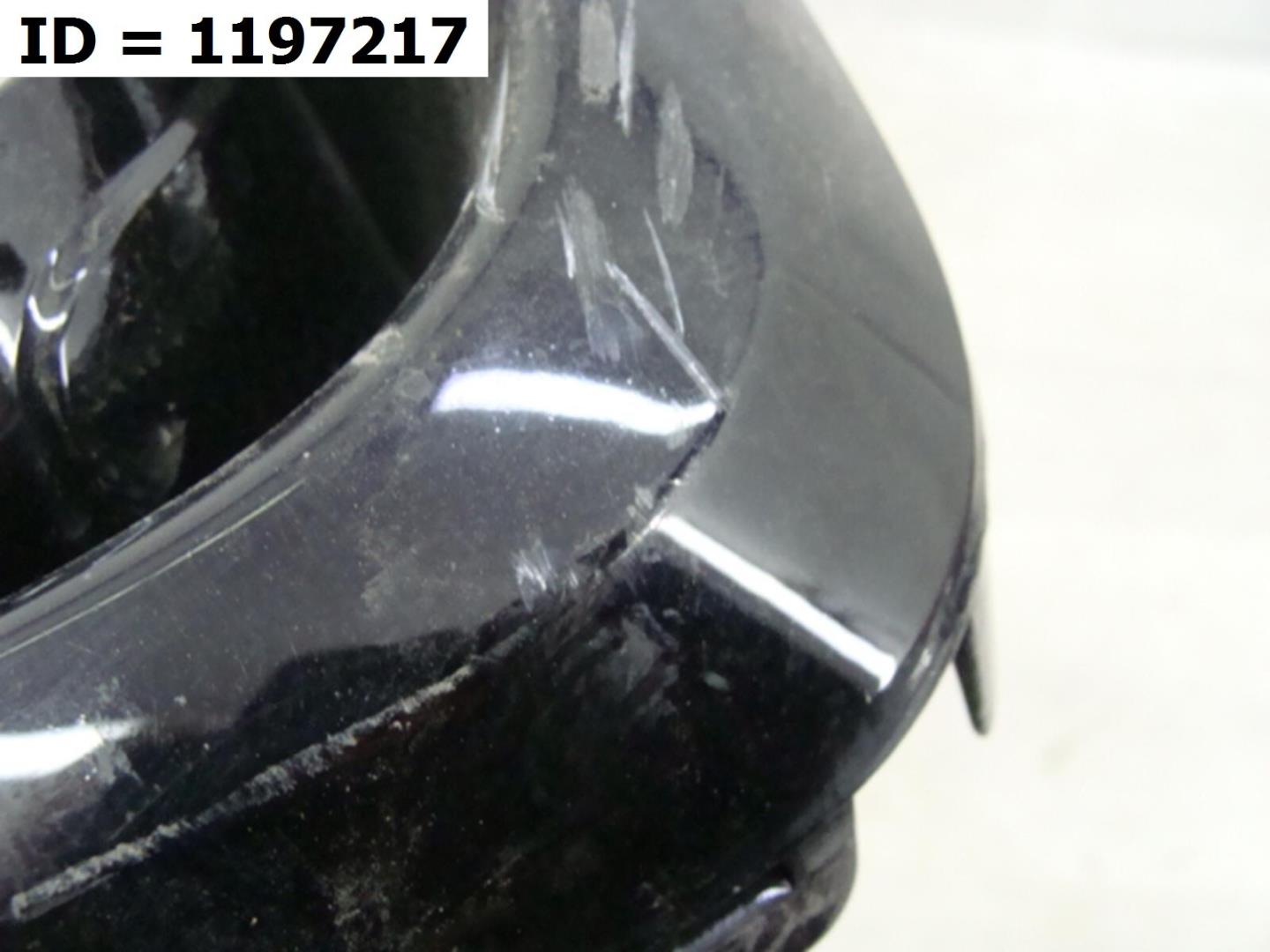 Накладка (кузов наружные)