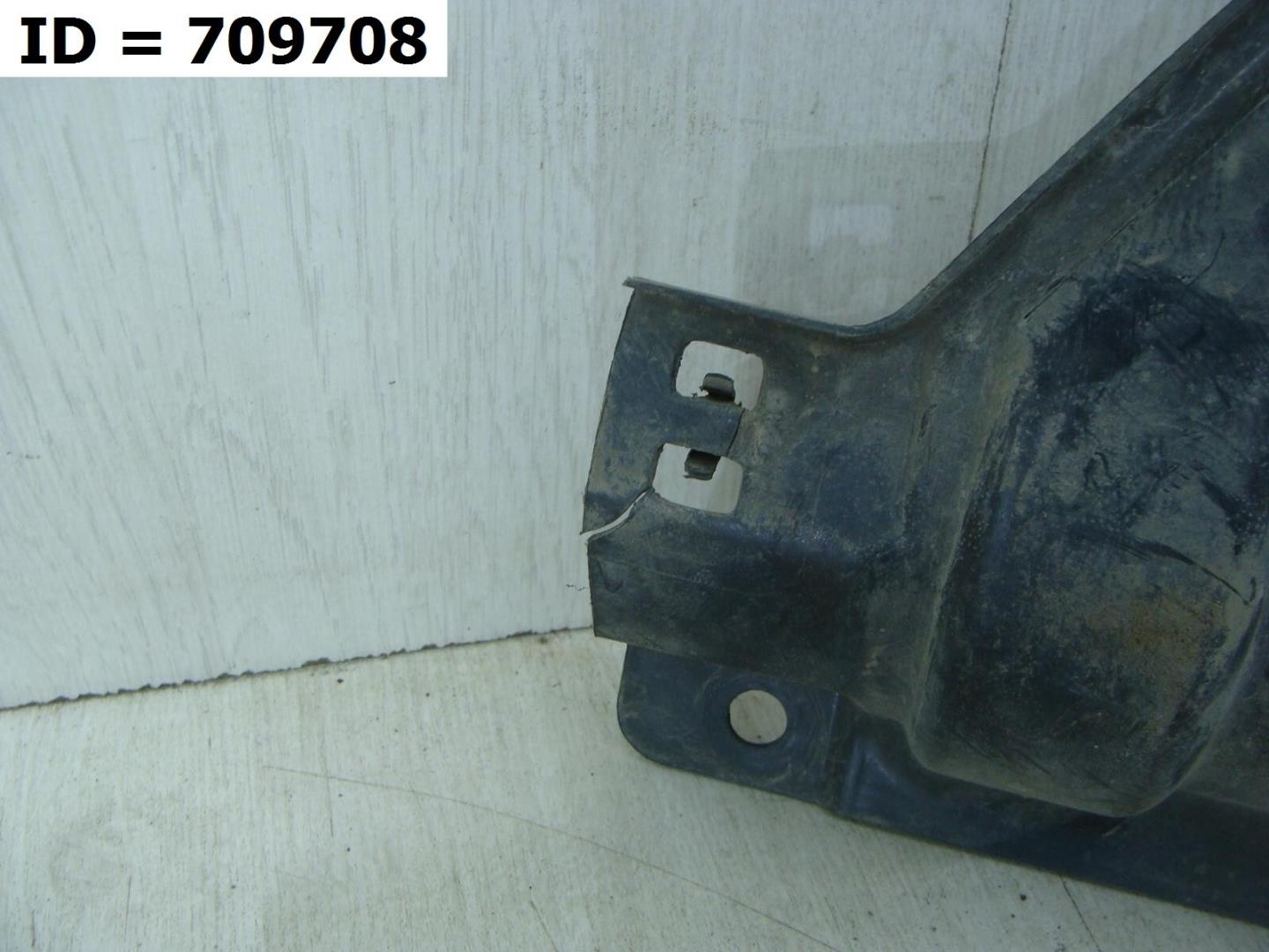 Пыльник двигателя