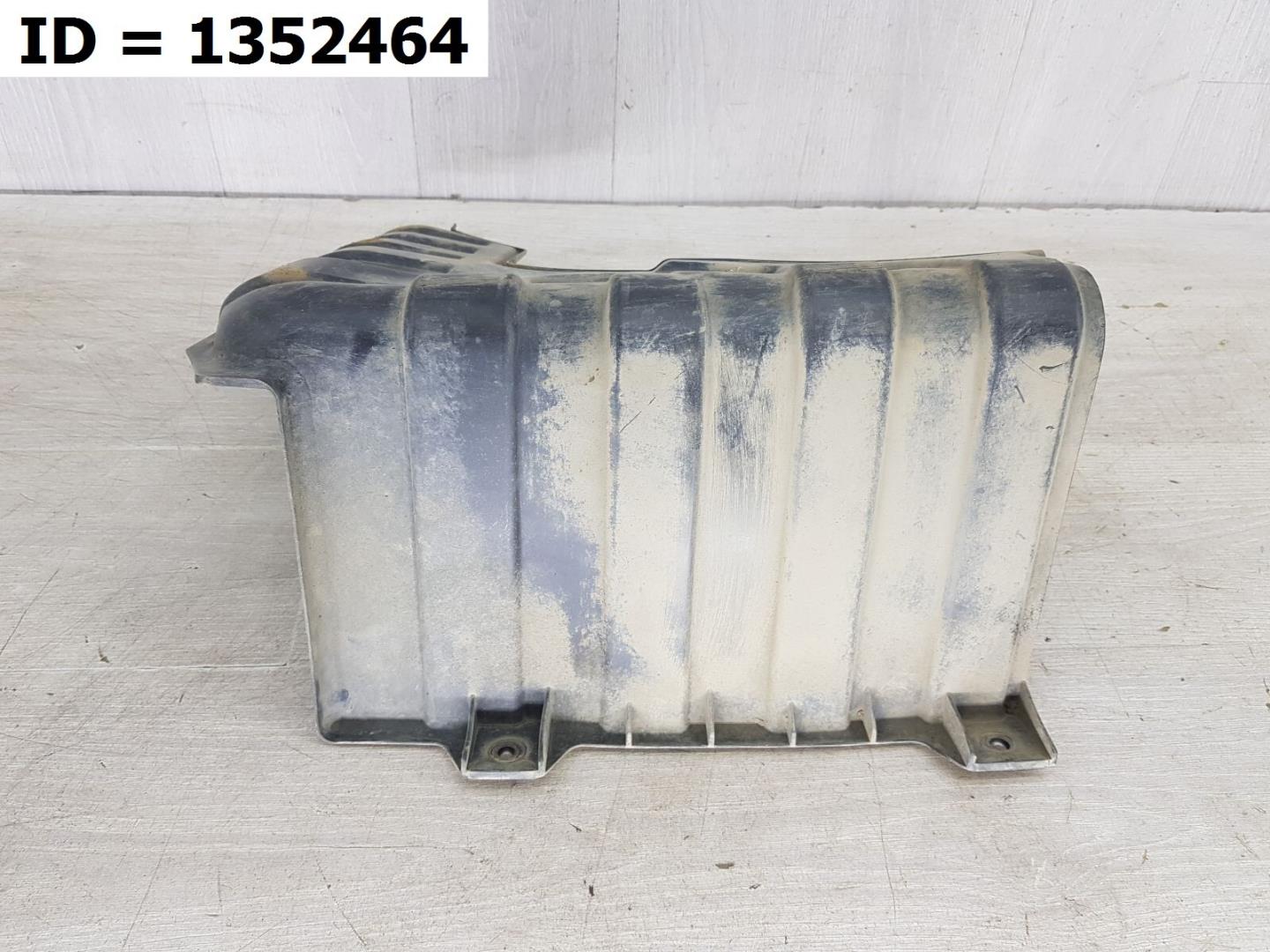 Пыльник двигателя