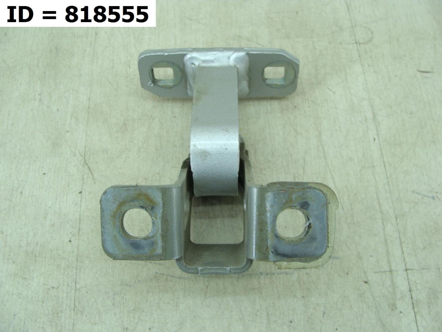 Петля крышки багажника