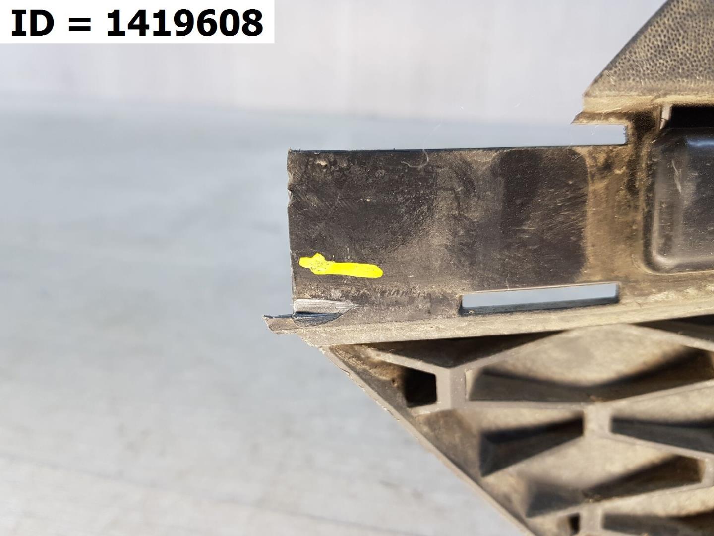 Накладка (кузов наружные)