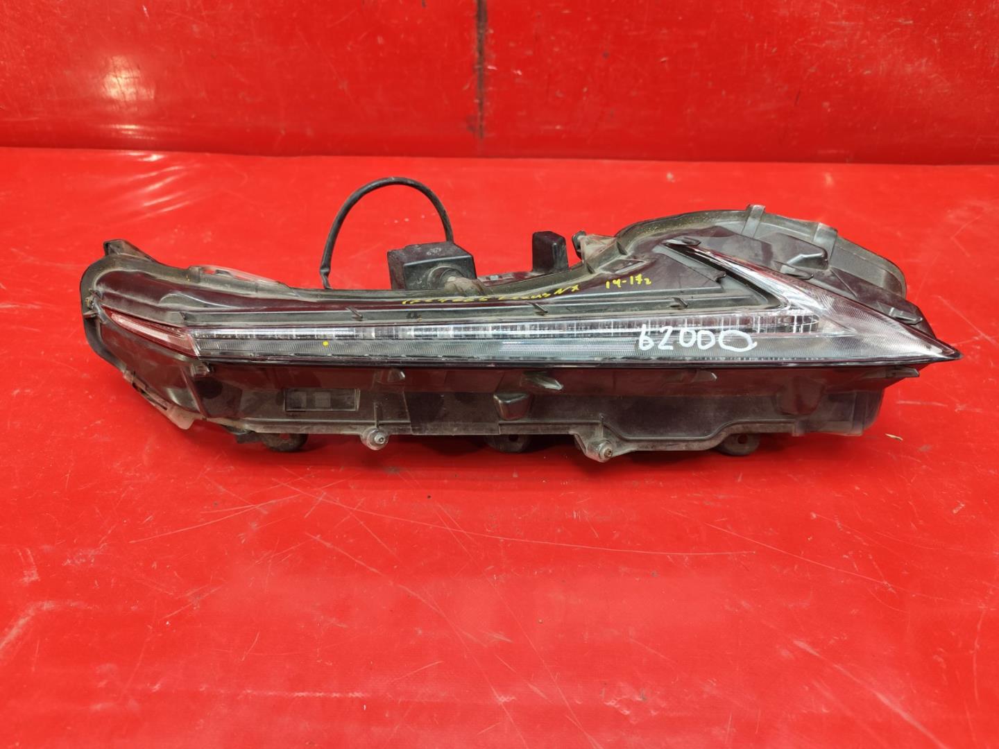 Фара дневного света (ходовые огни)