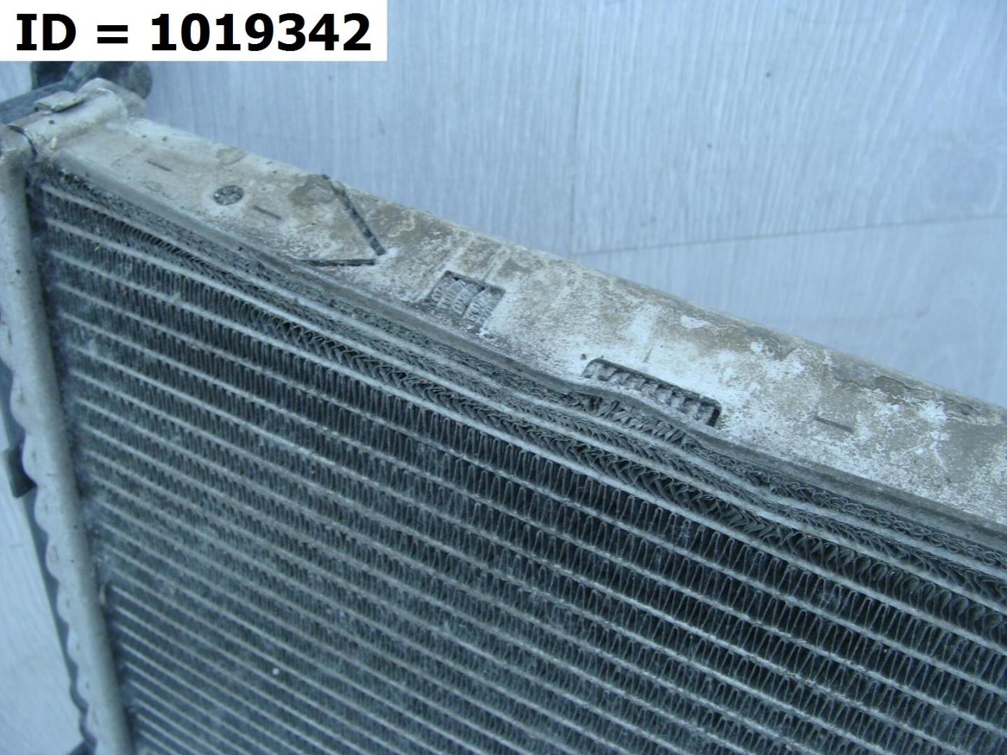 Радиатор охлаждения двигателя основной