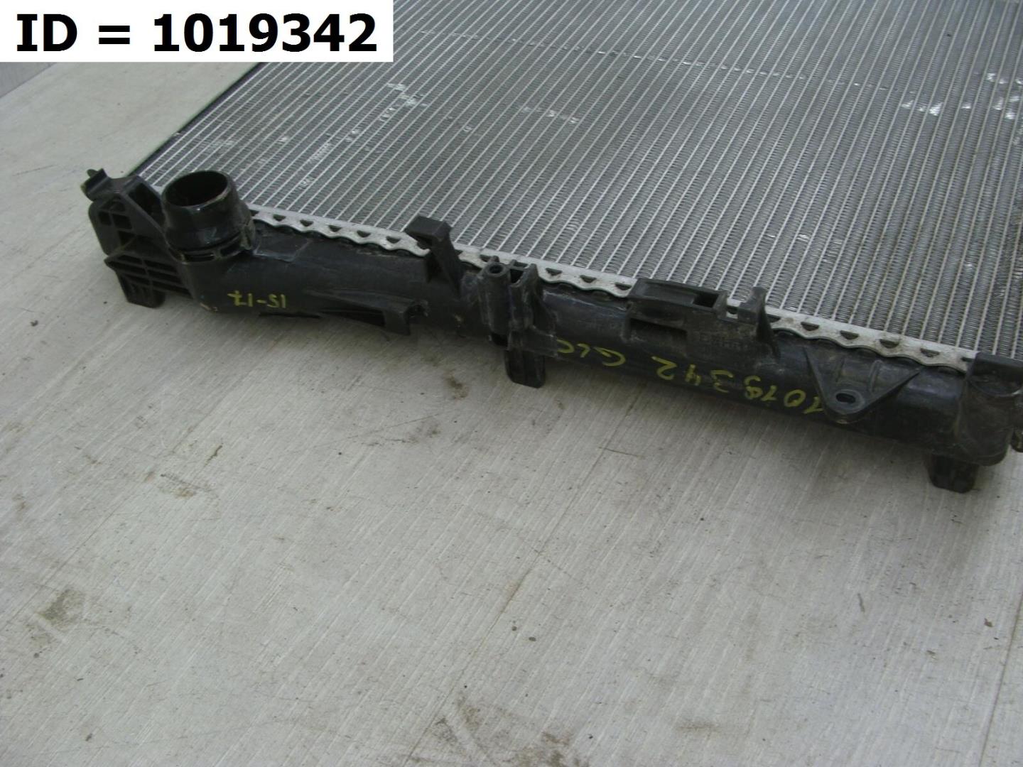 Радиатор охлаждения двигателя основной