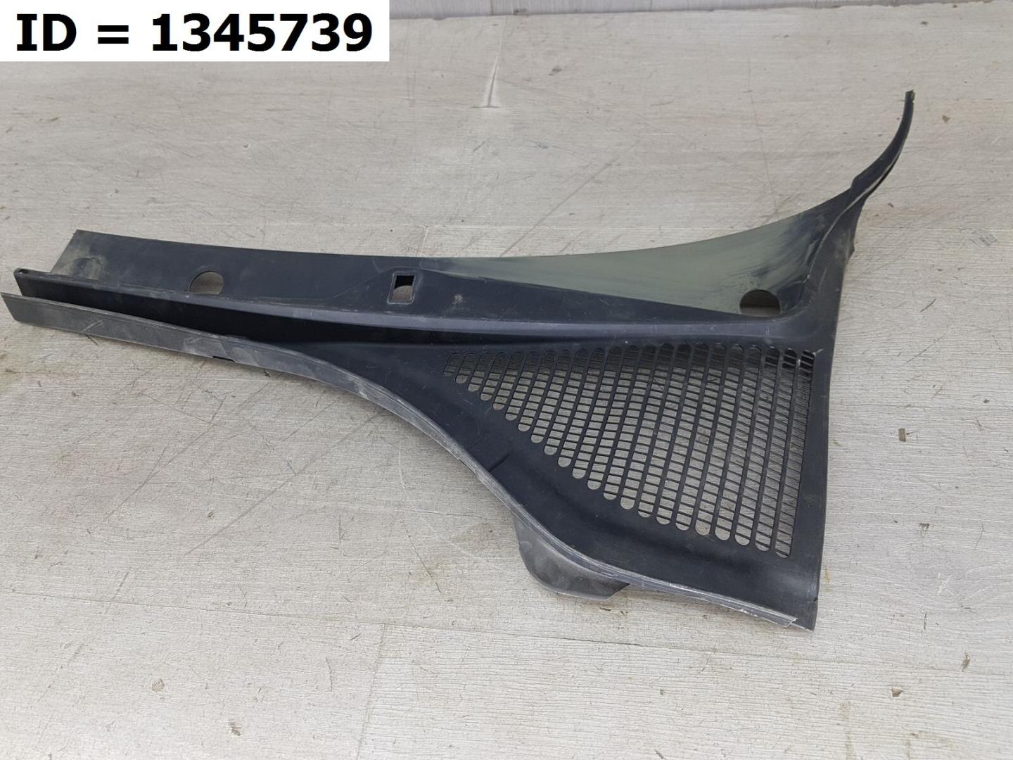 Решетка стеклоочистителей (Жабо)