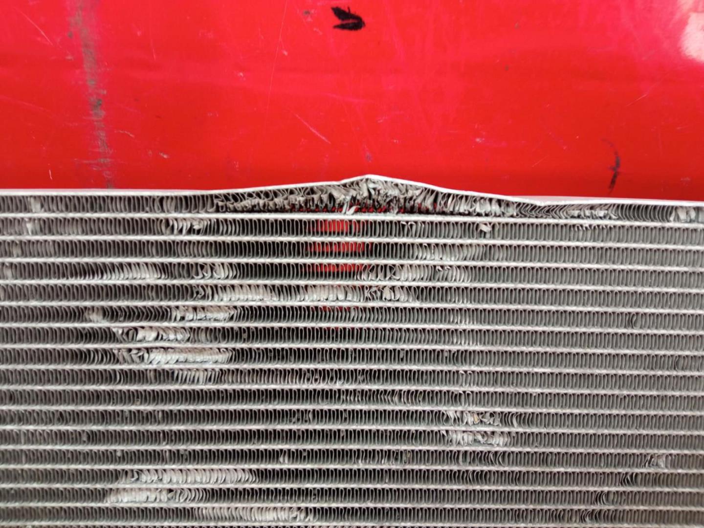 Радиатор кондиционера / конденсер