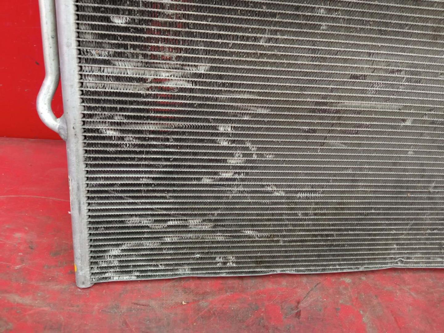 Радиатор кондиционера / конденсер