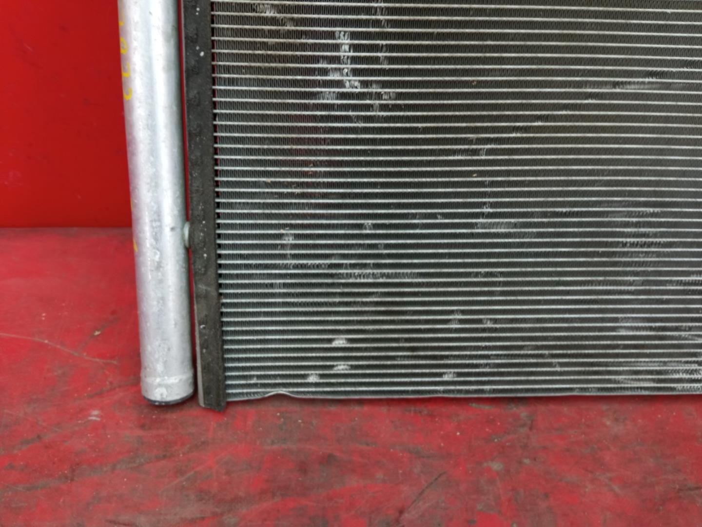 Радиатор кондиционера / конденсер