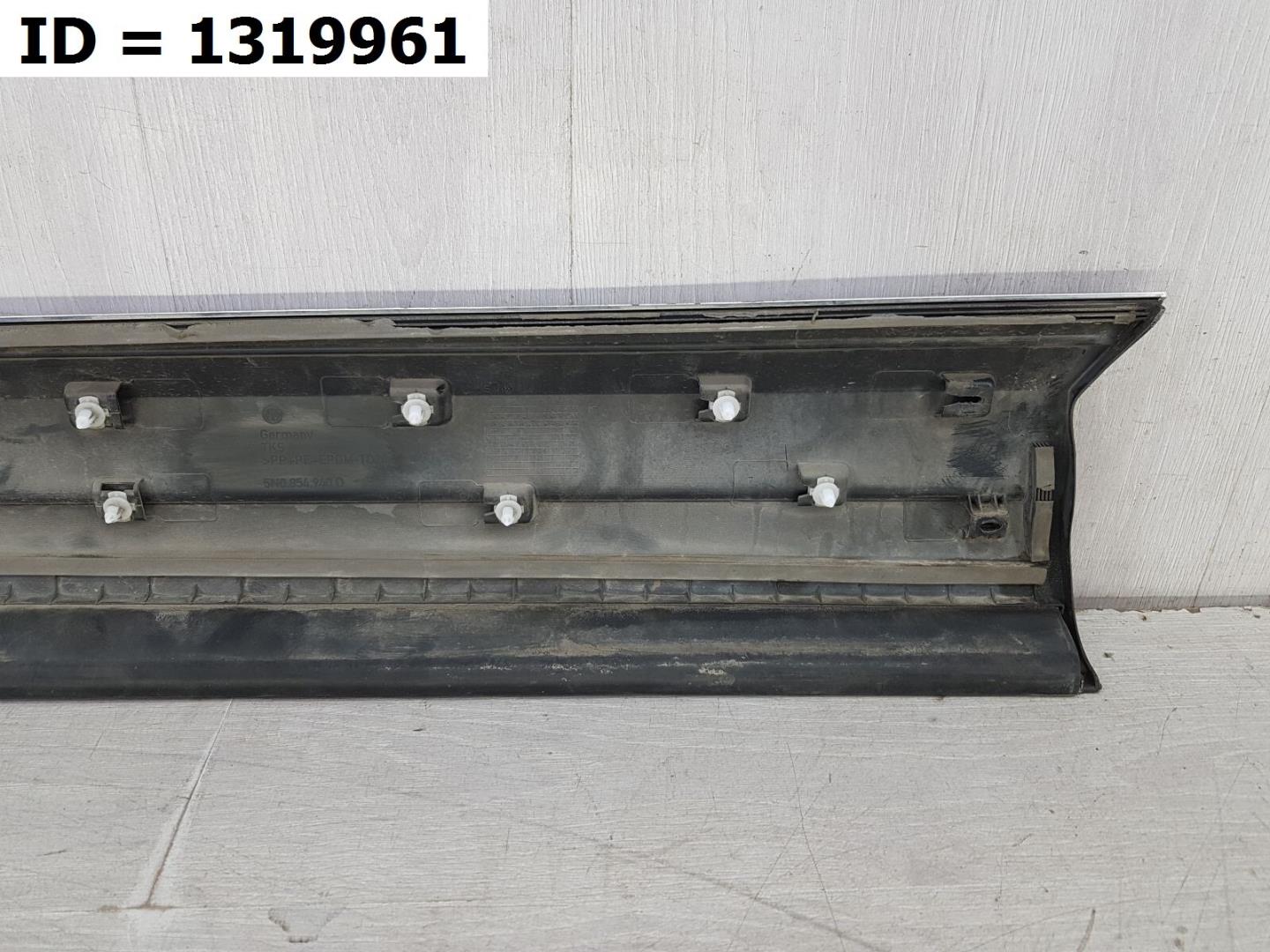 Молдинг двери