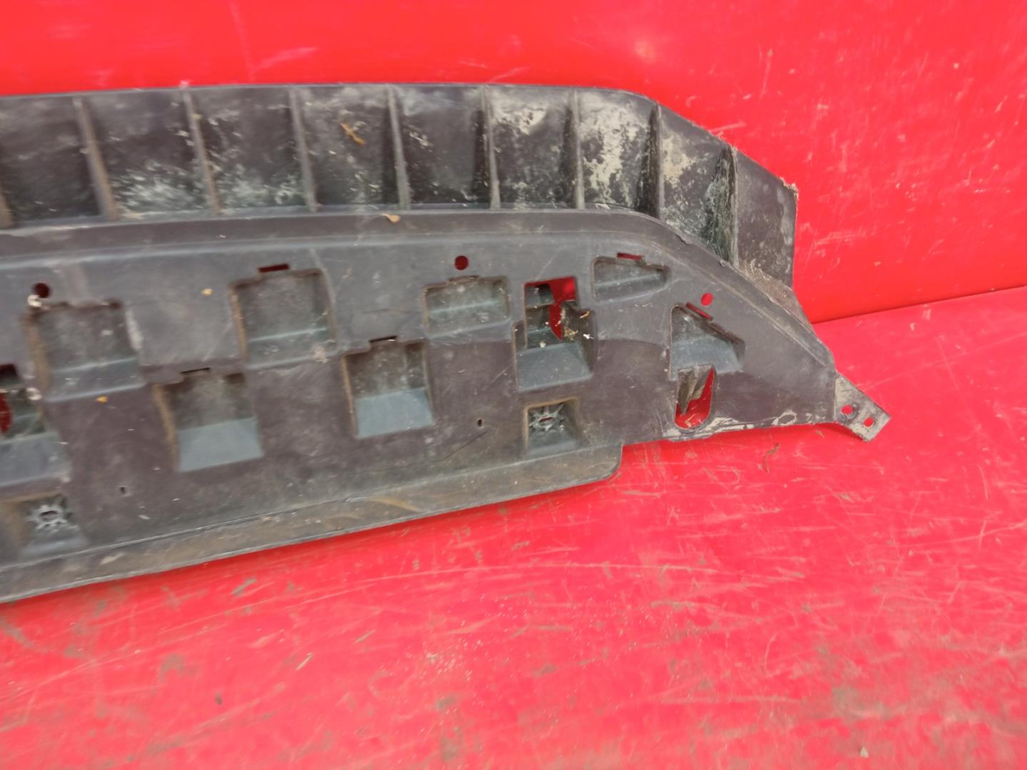 Пыльник переднего бампера