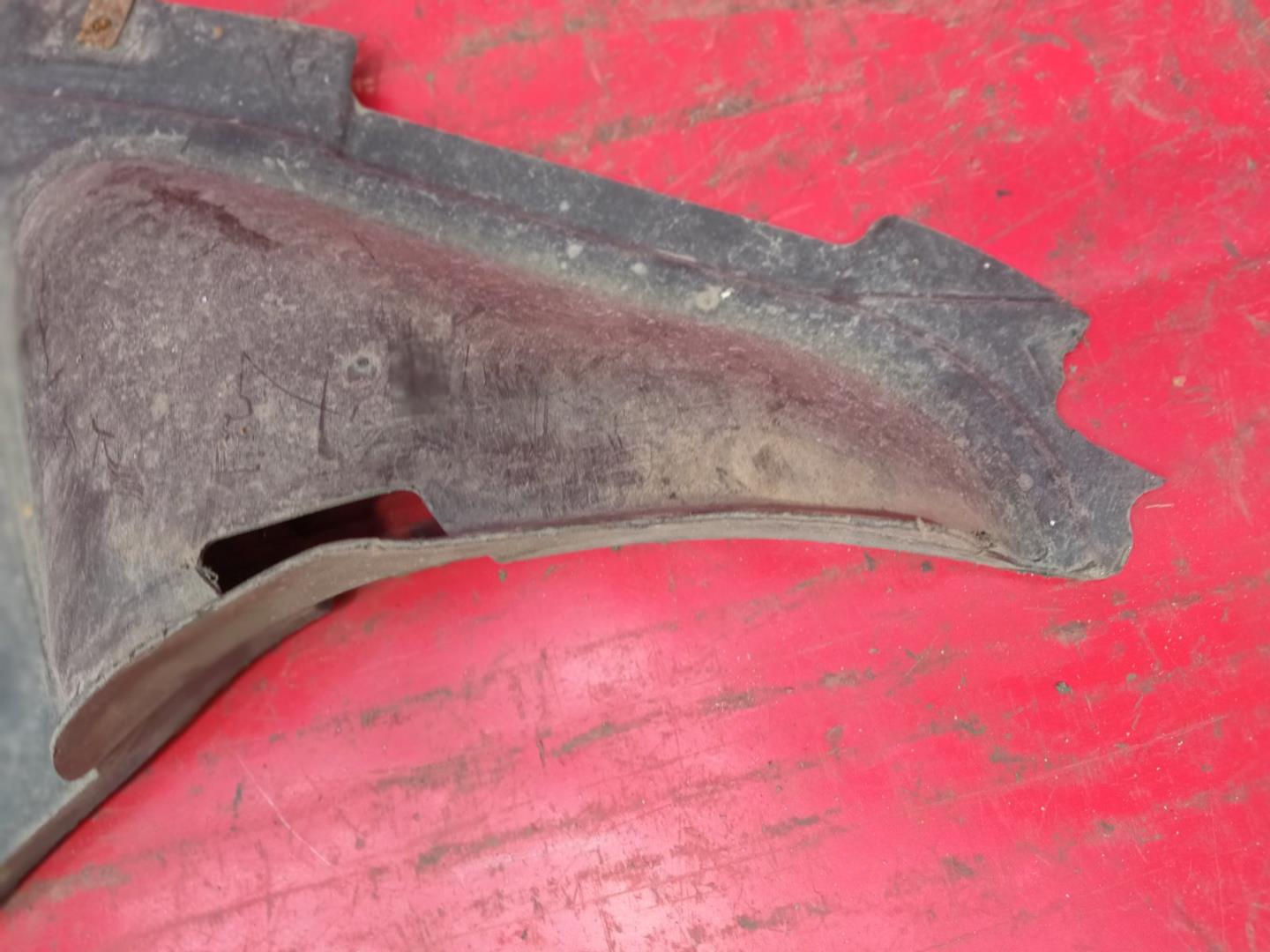 Пыльник переднего бампера