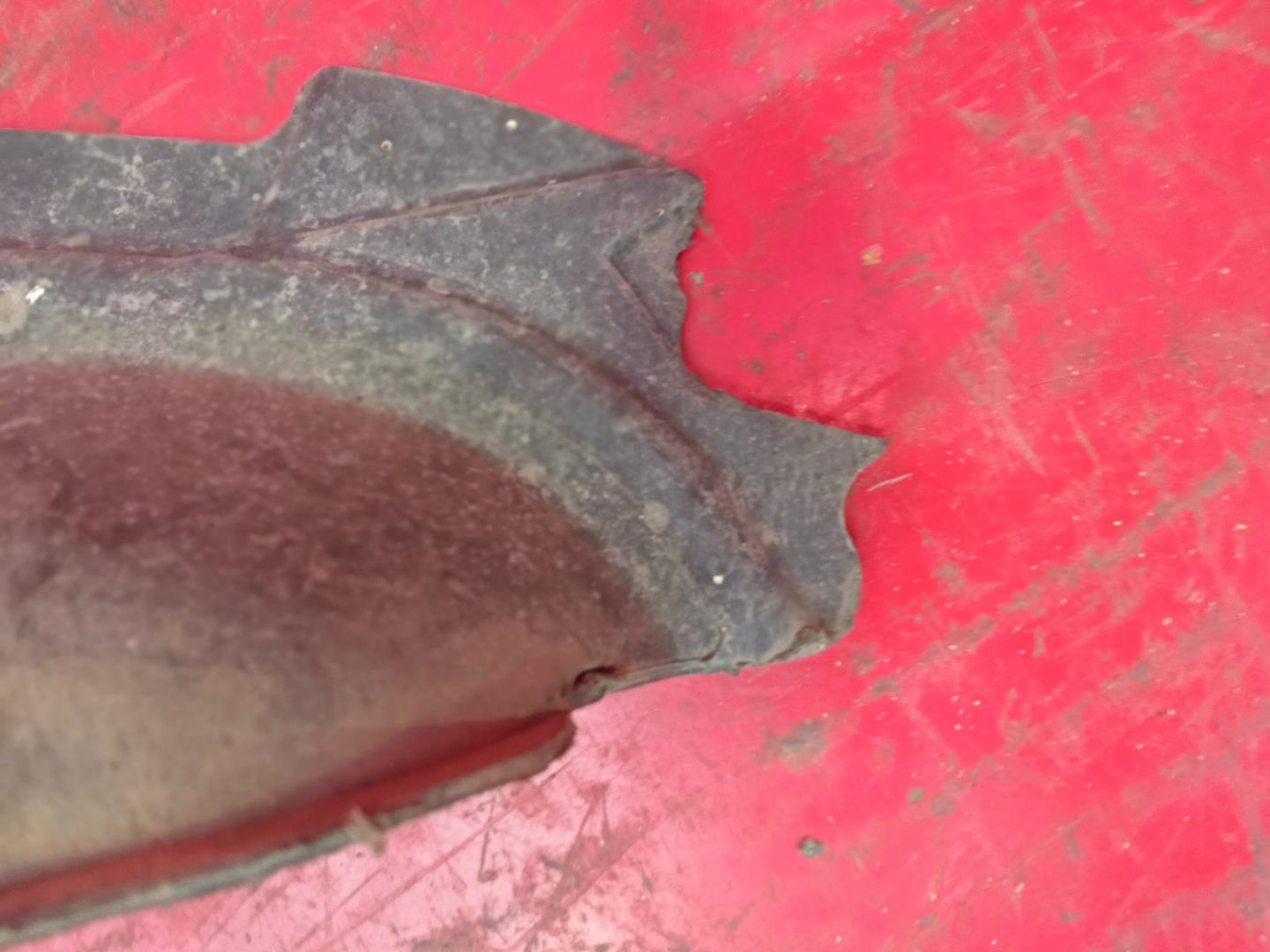 Пыльник переднего бампера