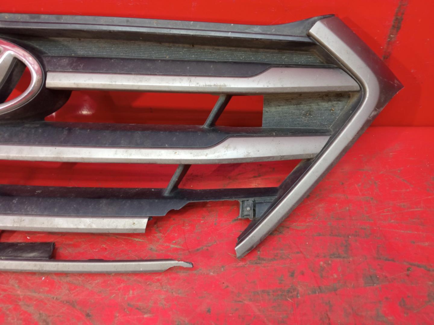 Решетка радиатора