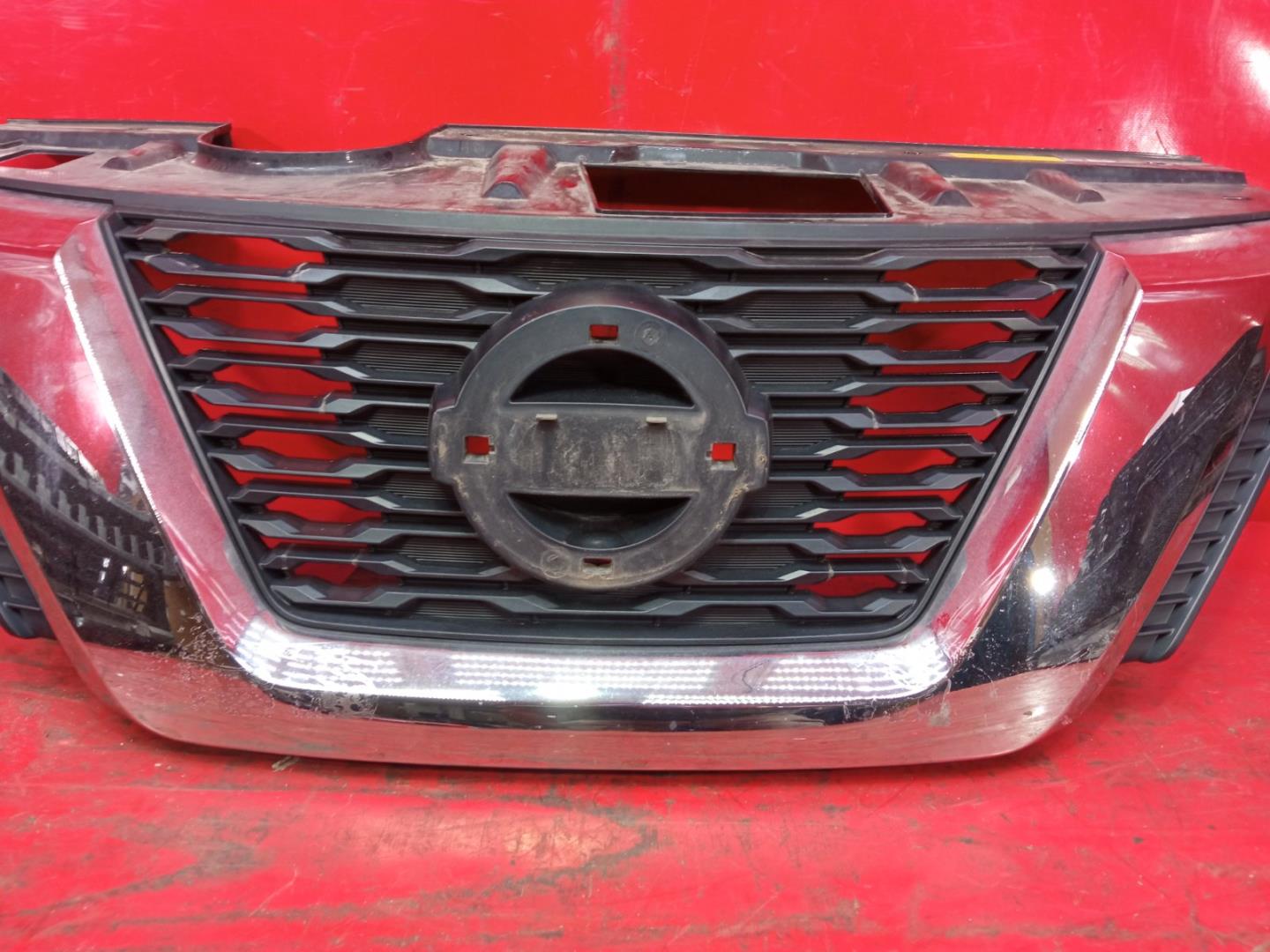 Решетка радиатора