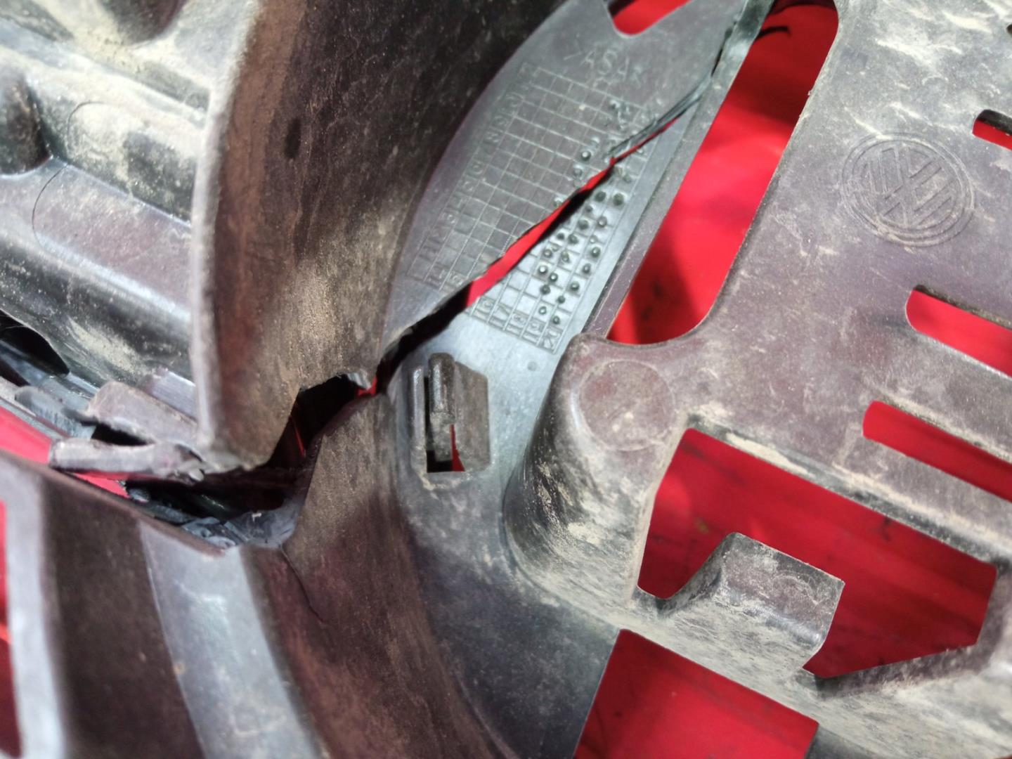 Решетка радиатора