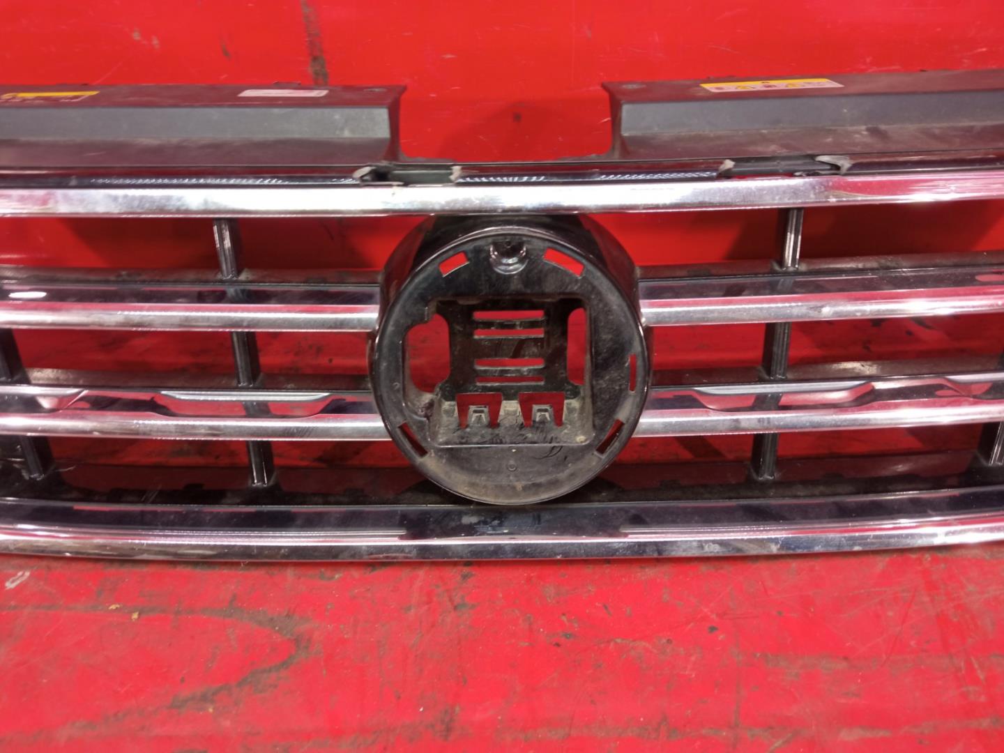 Решетка радиатора