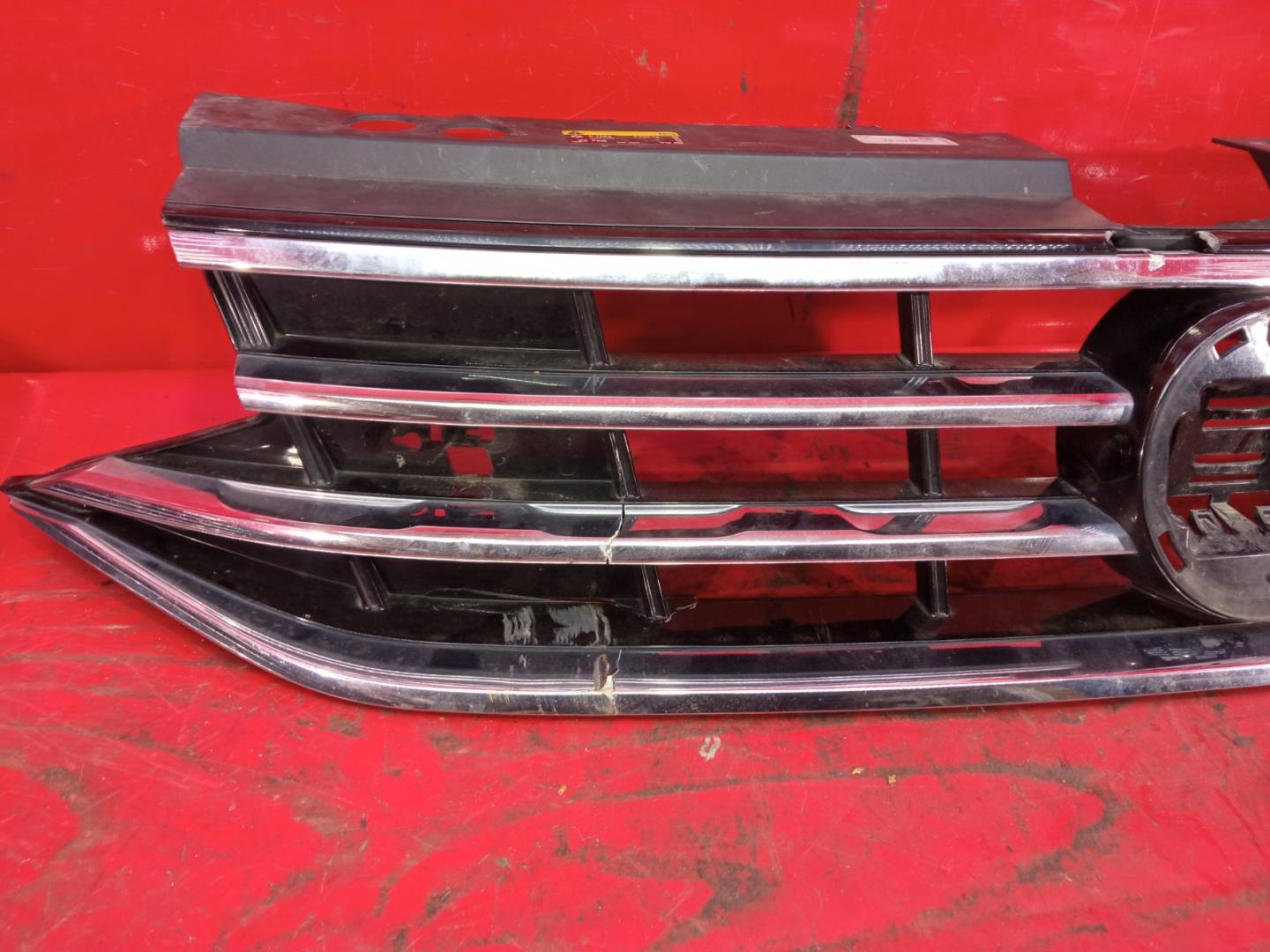 Решетка радиатора