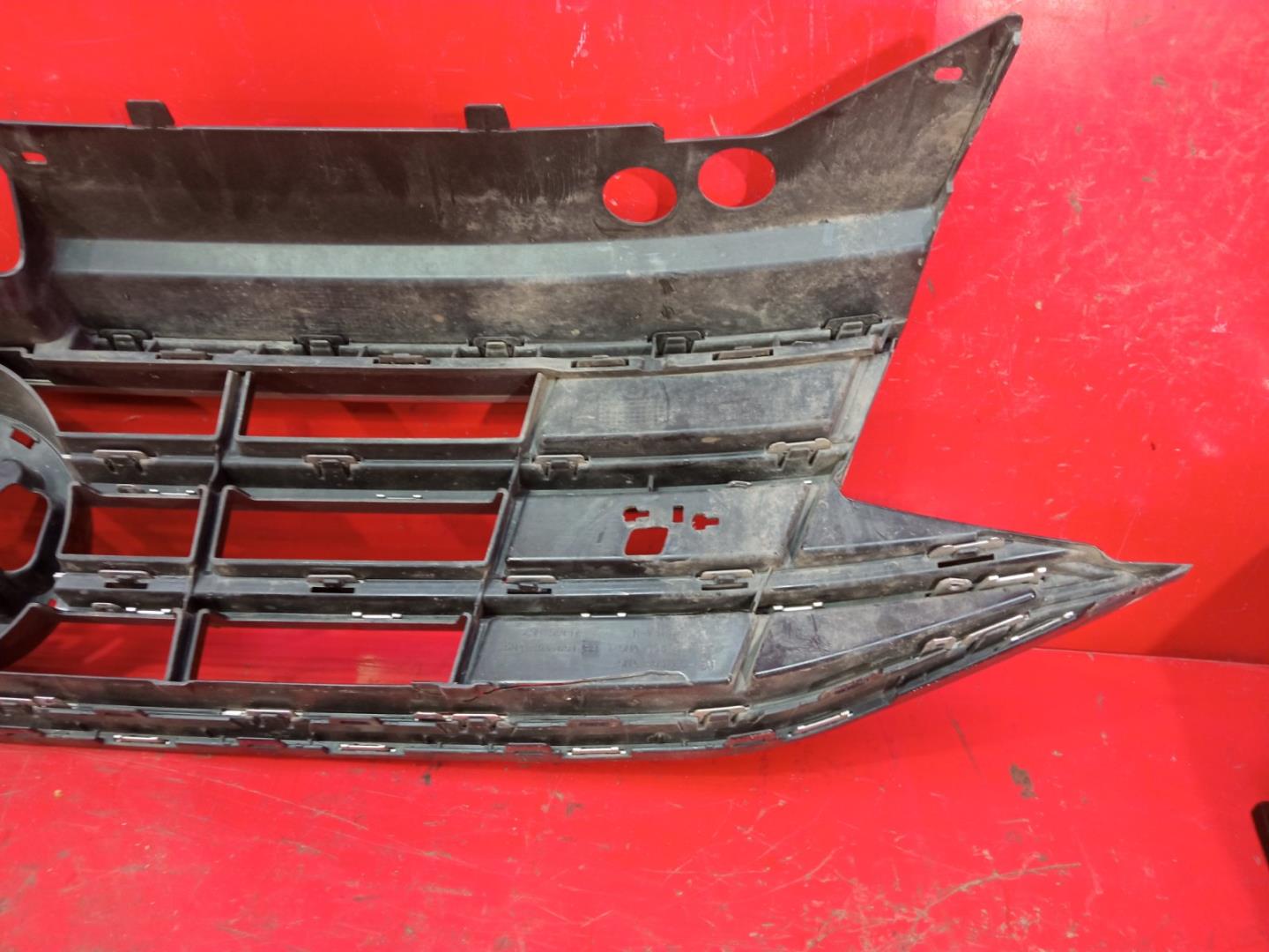 Решетка радиатора