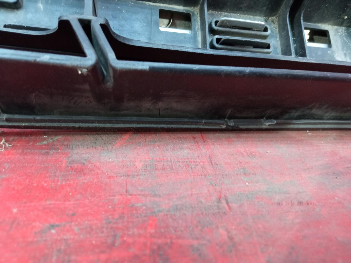 Решетка радиатора