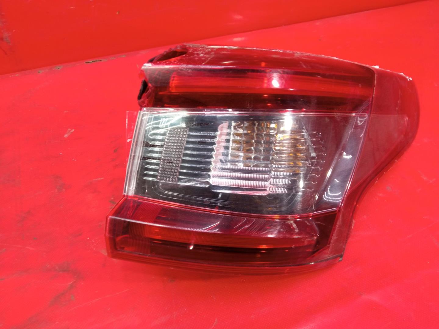 Фонарь задний