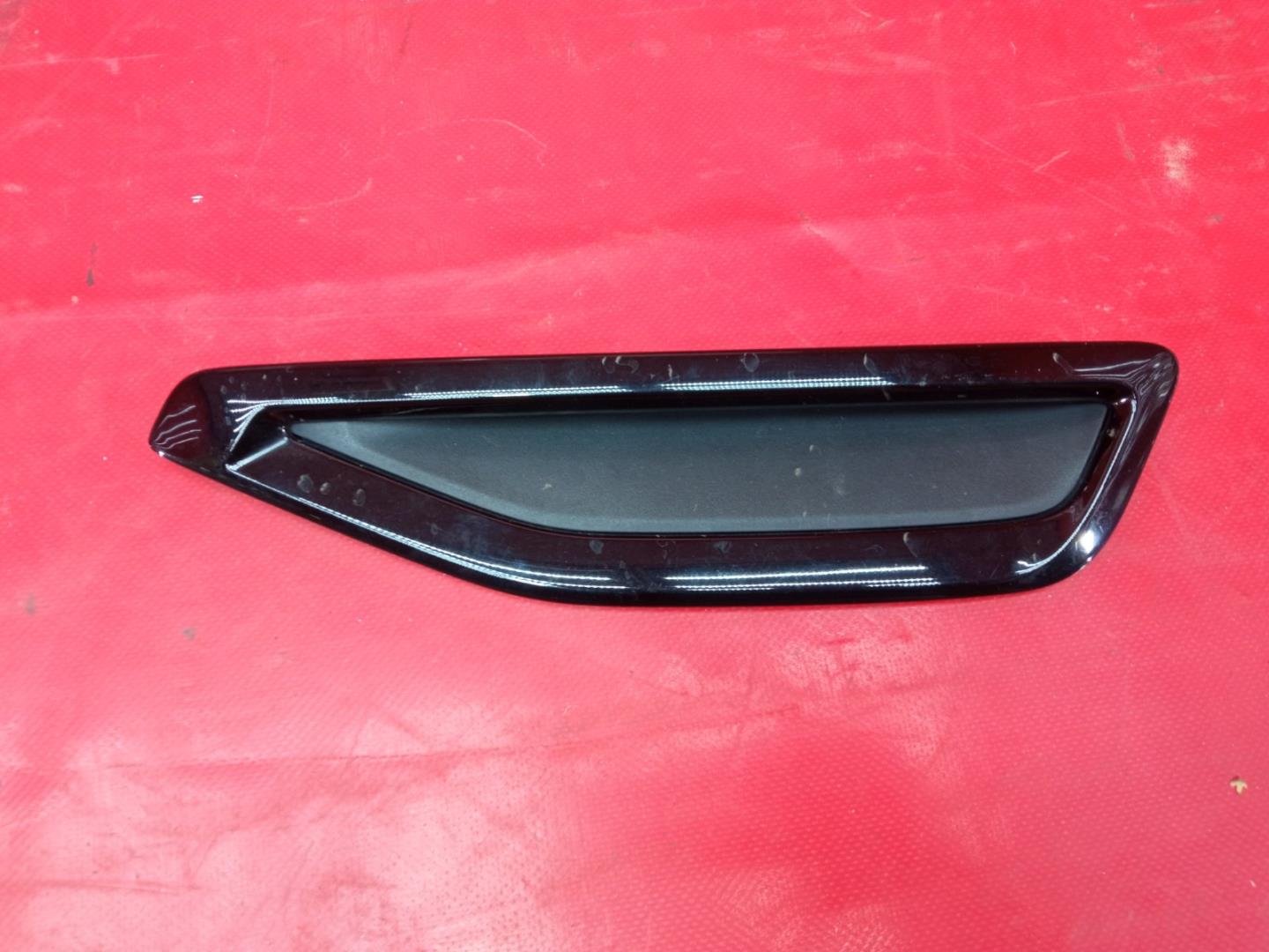 Накладка на крыло