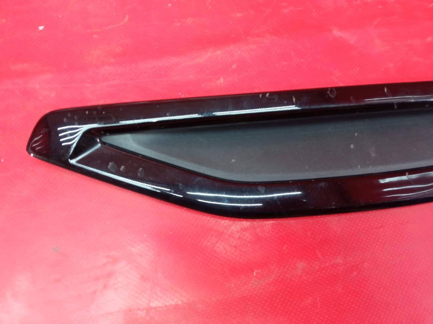 Накладка на крыло