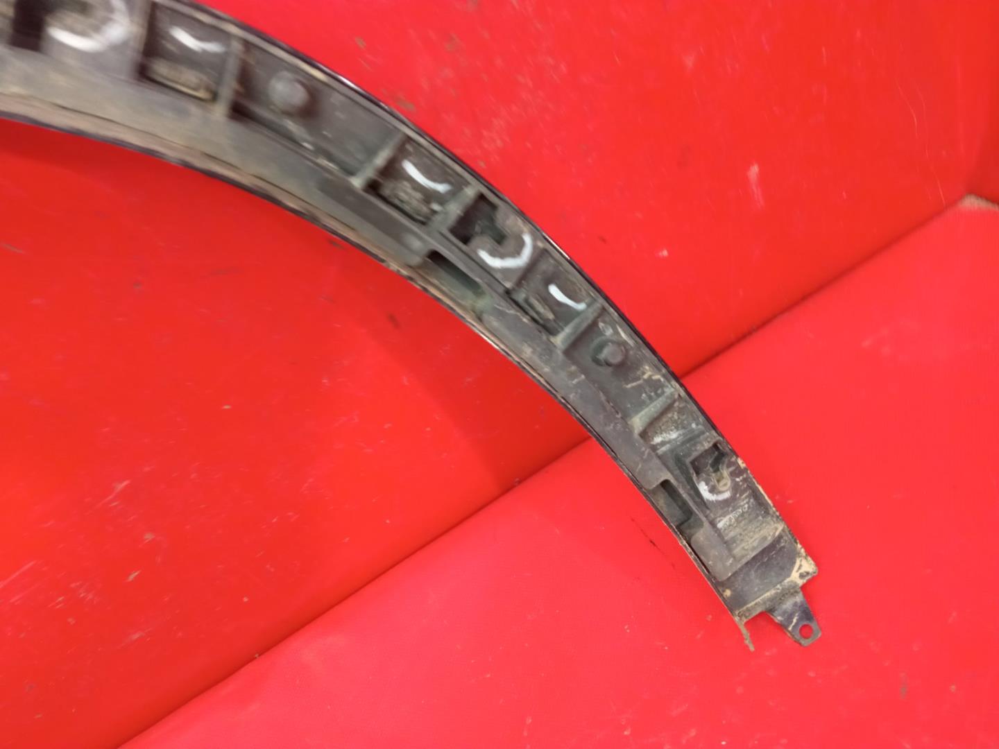 Накладка на крыло