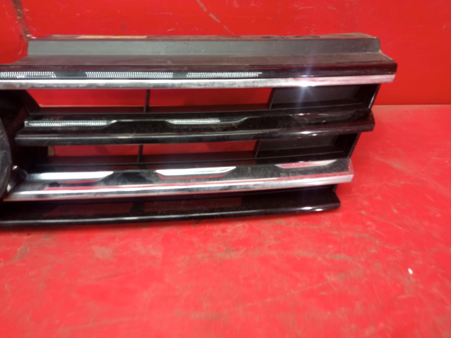 Решетка радиатора