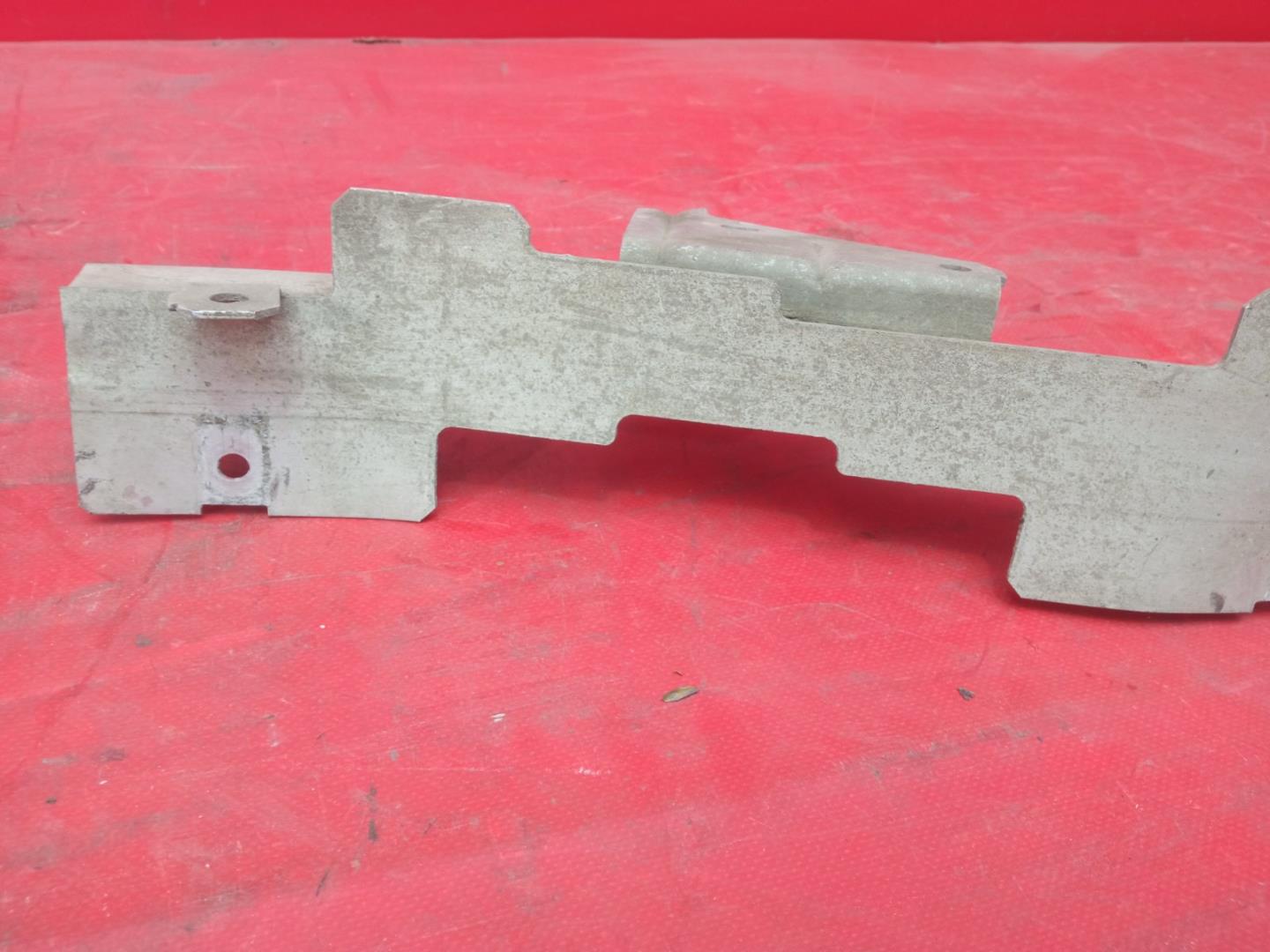 Кронштейн крепления фары