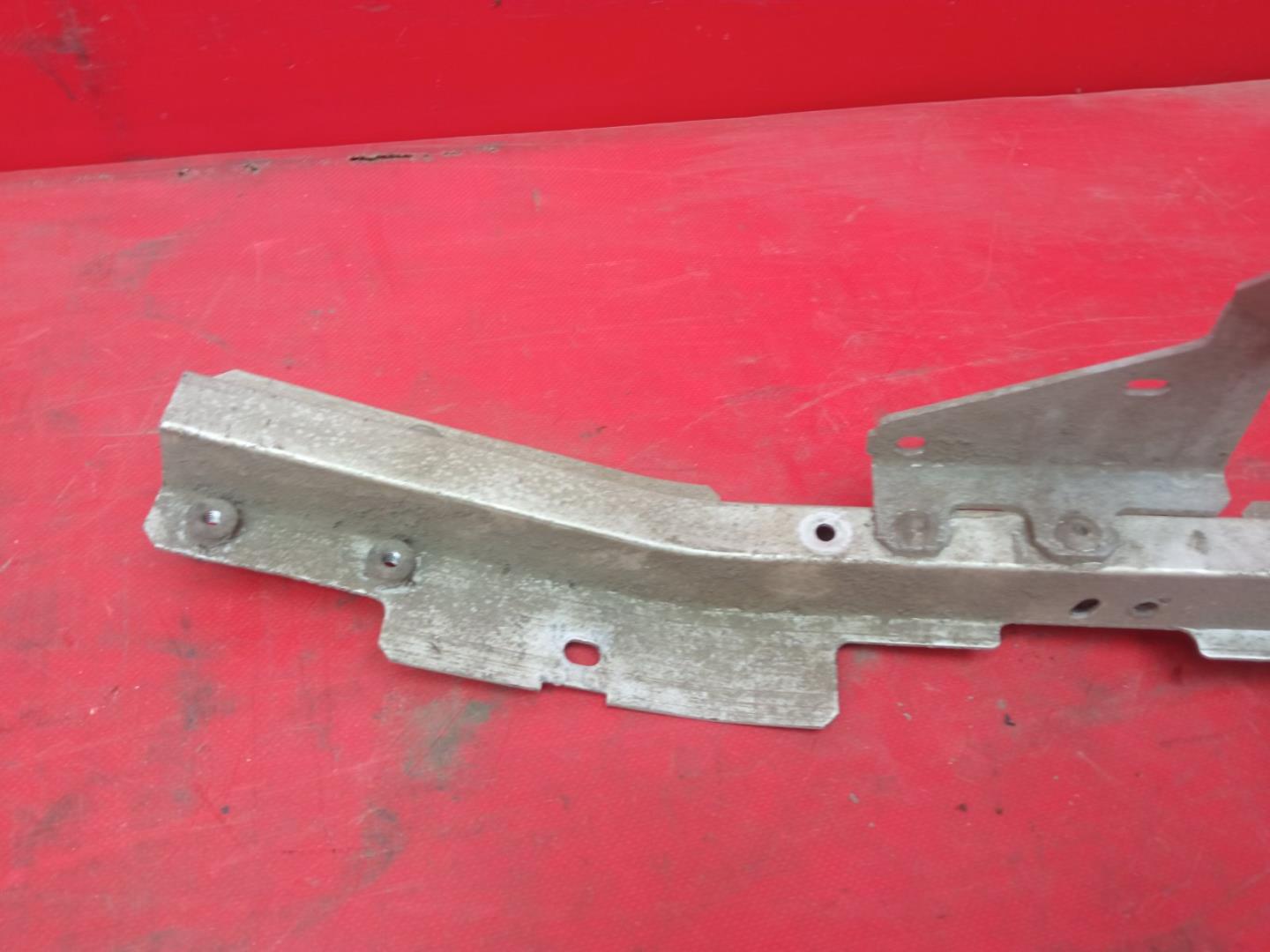 Кронштейн крепления фары