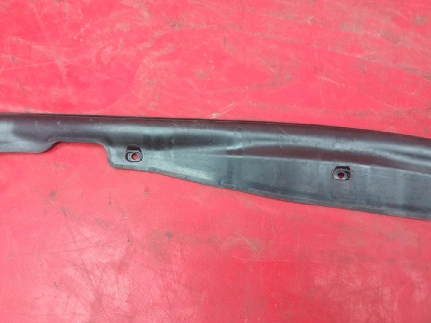 Уплотнитель двери