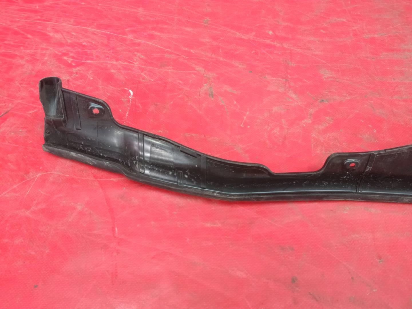 Уплотнитель двери