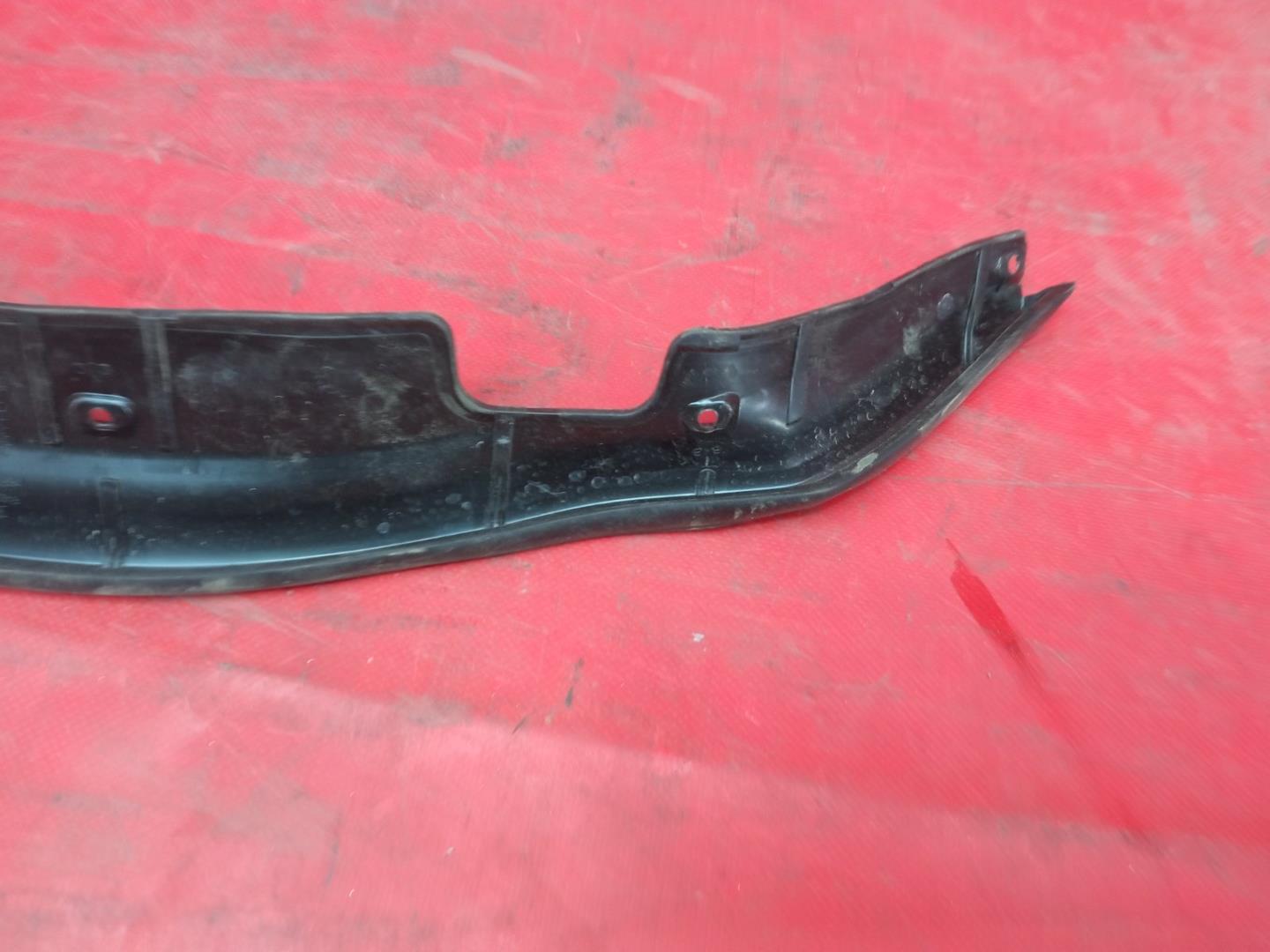 Уплотнитель двери