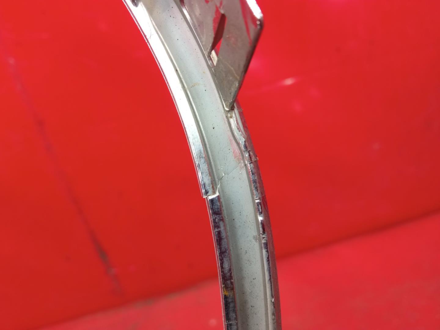 Накладка на решетку радиатора