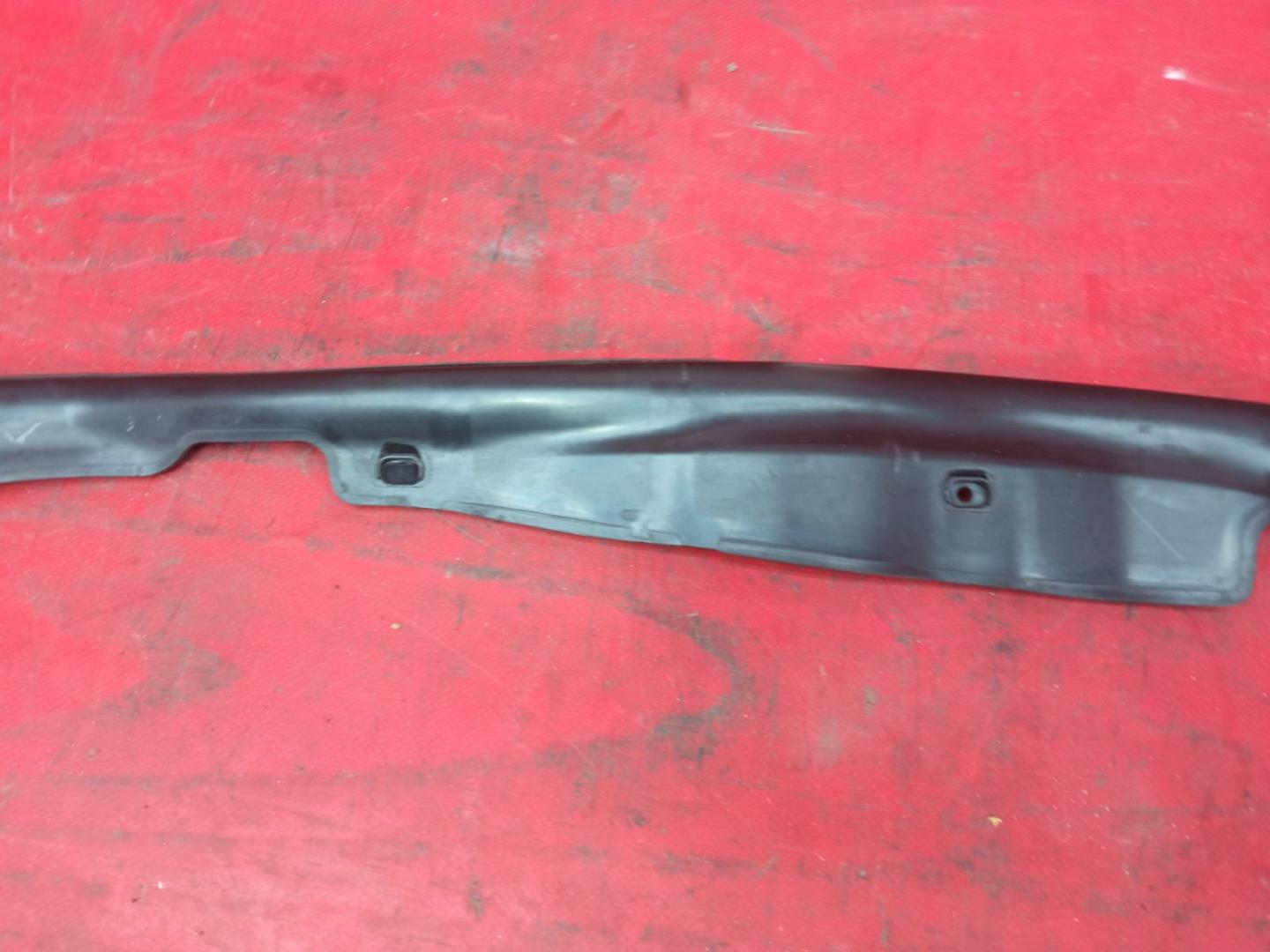 Уплотнитель двери