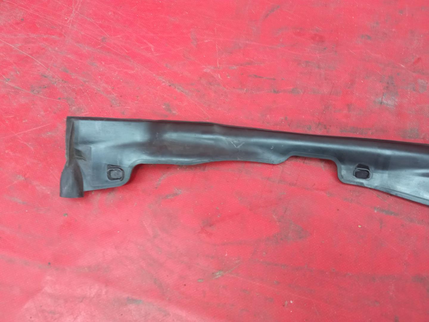 Уплотнитель двери