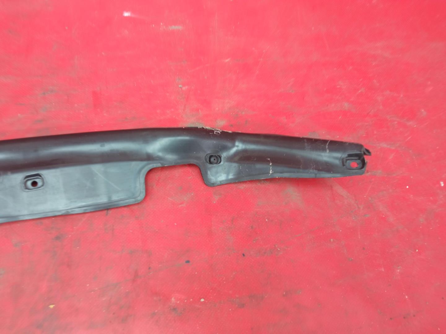 Уплотнитель двери