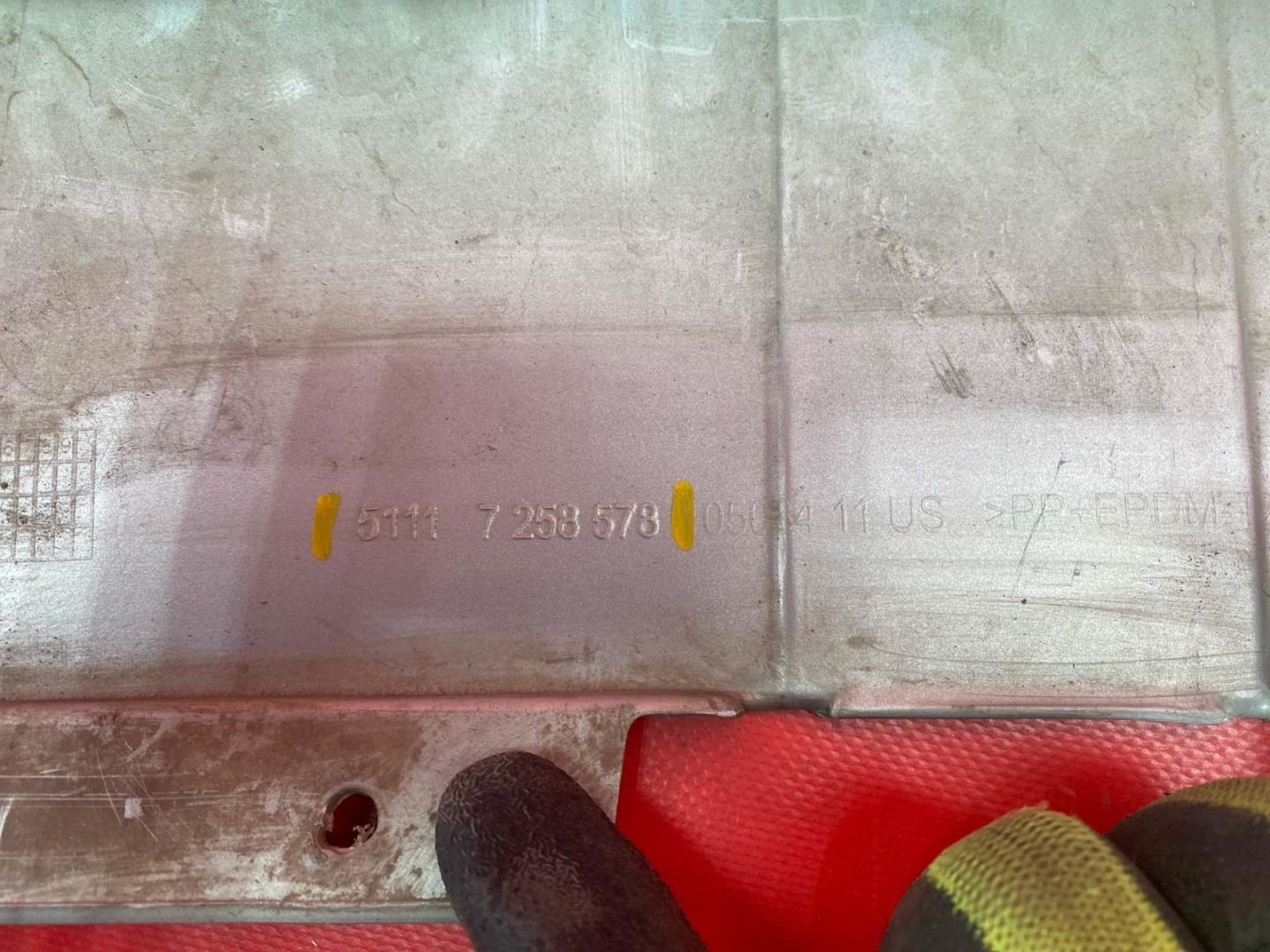 Накладка спойлера