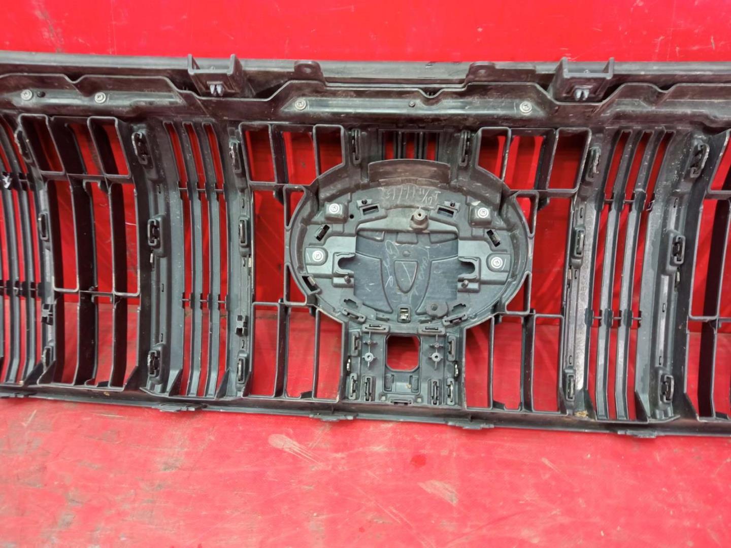 Решетка радиатора