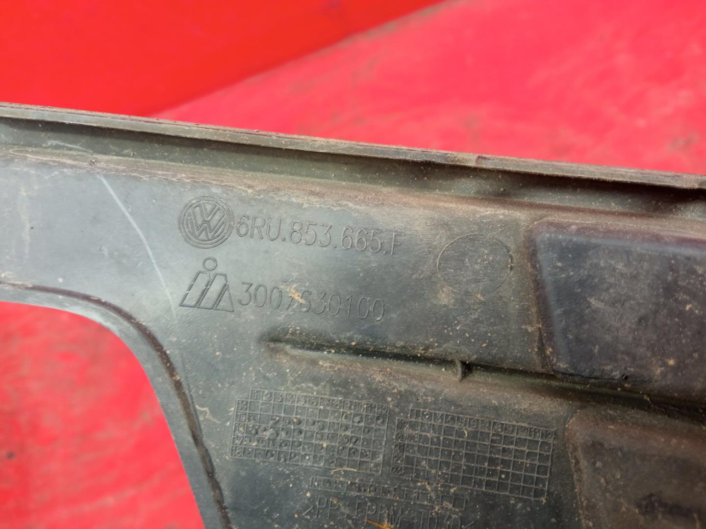 Накладка (кузов наружные)