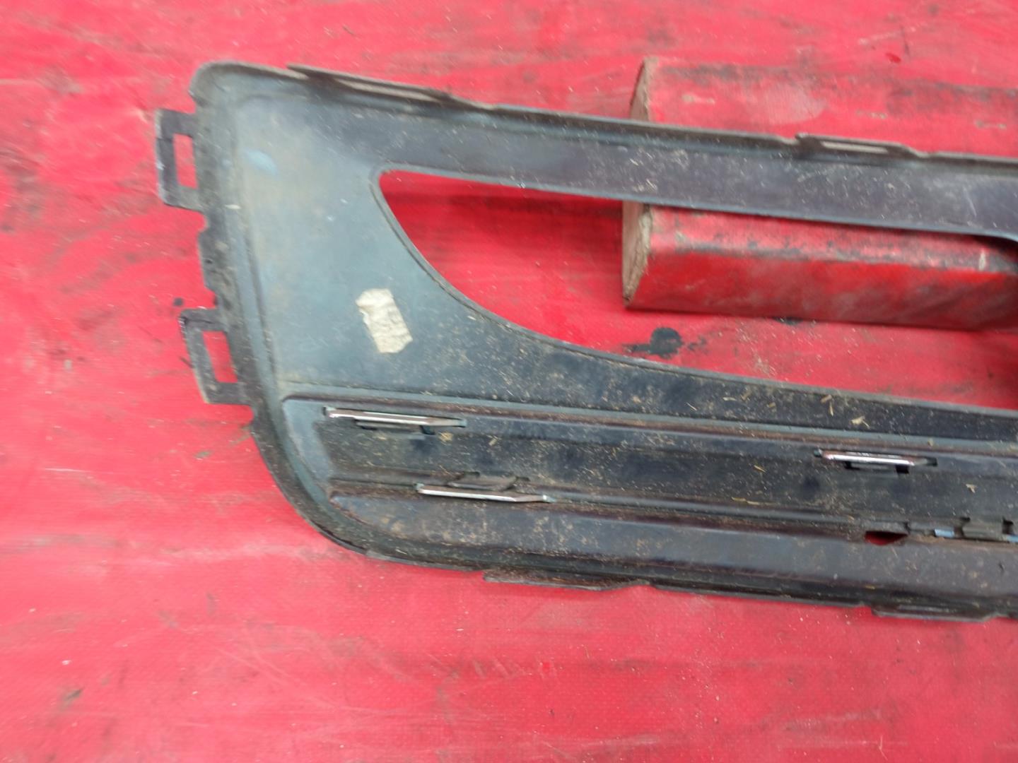 Накладка (кузов наружные)