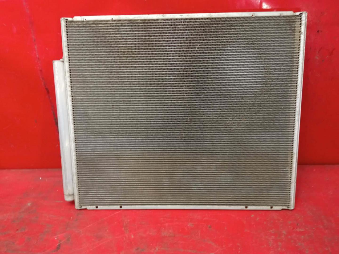Радиатор кондиционера / конденсер