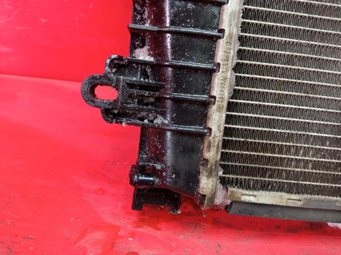 Радиатор охлаждения двигателя основной