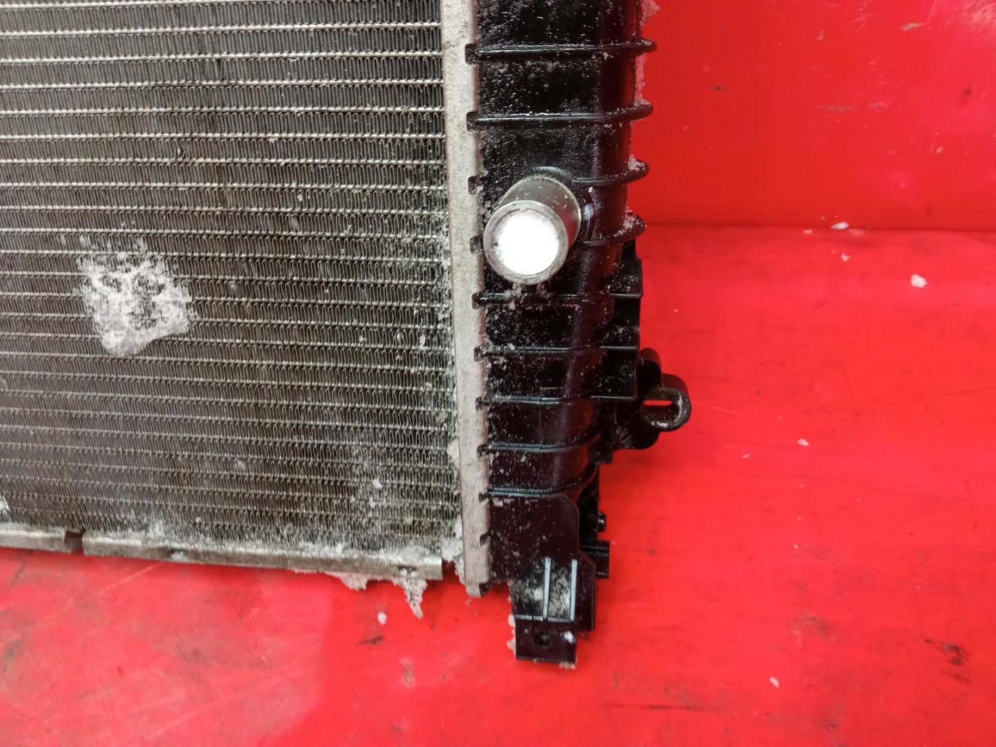 Радиатор охлаждения двигателя основной